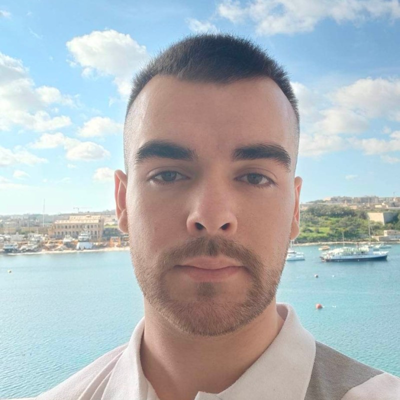 Yvan Raby, expert Facebook Ads immobilier chez Arcad-Immo